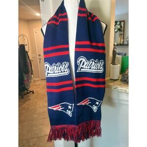 Forever Collectibles NFL New England Patriots Vintage Knit Scarf